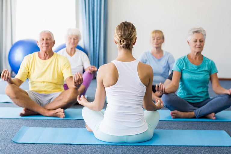 O Papel da Meditação e Yoga no Alívio do Zumbido